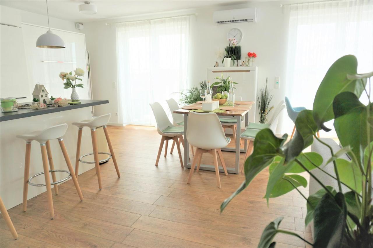 Panorama Penthouse Apartment Mit Klima Und Whirlpool Fuer Bis Zu 6 Personen Франкенталь Экстерьер фото