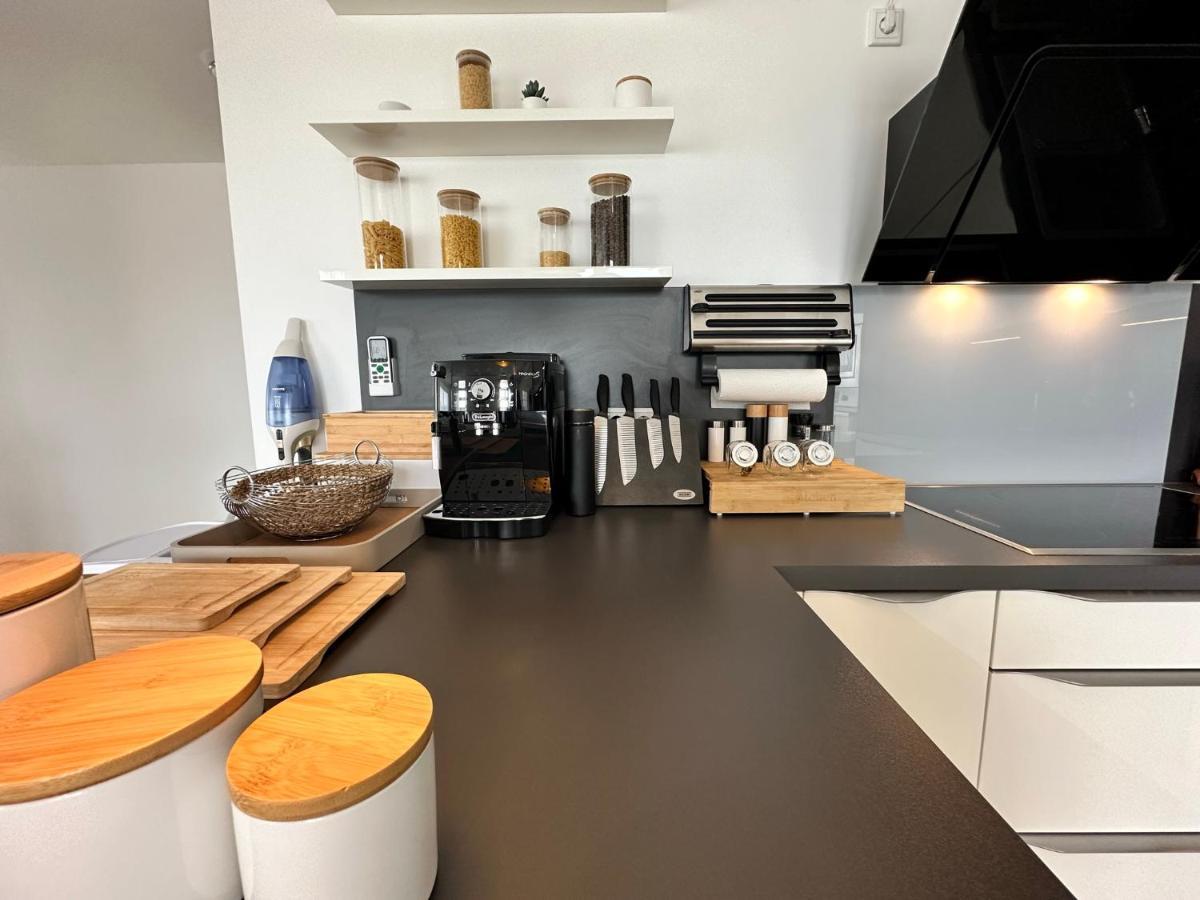 Panorama Penthouse Apartment Mit Klima Und Whirlpool Fuer Bis Zu 6 Personen Франкенталь Экстерьер фото