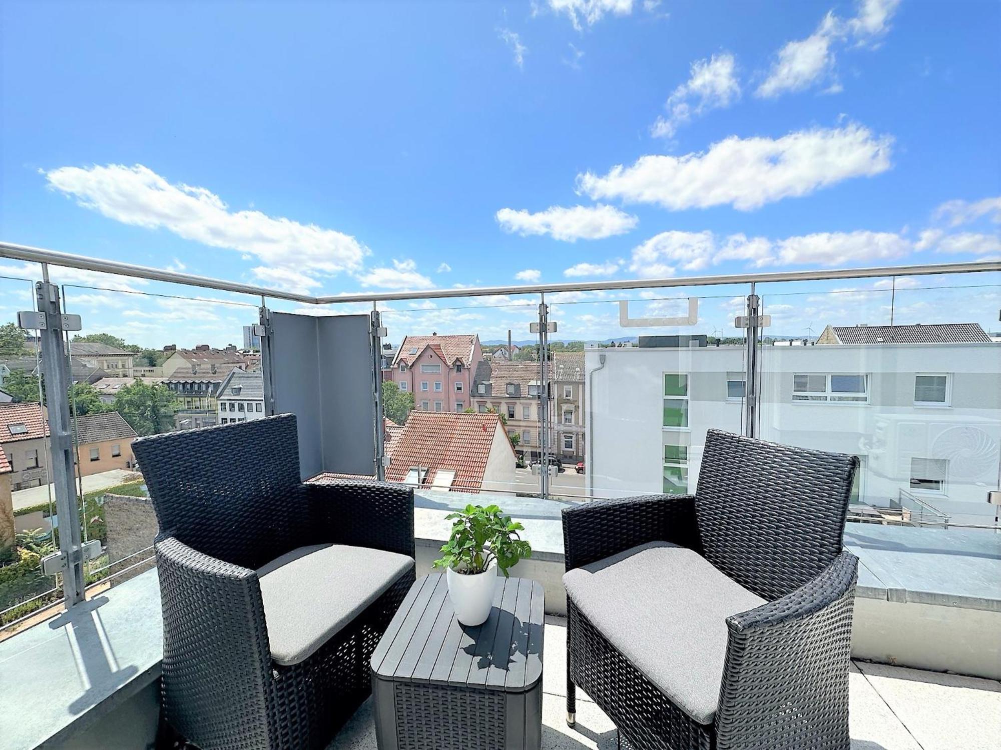 Panorama Penthouse Apartment Mit Klima Und Whirlpool Fuer Bis Zu 6 Personen Франкенталь Экстерьер фото